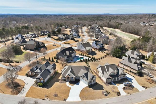 33 Baker Pond Court, Jefferson, GA 30549