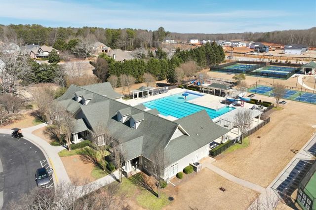 33 Baker Pond Court, Jefferson, GA 30549
