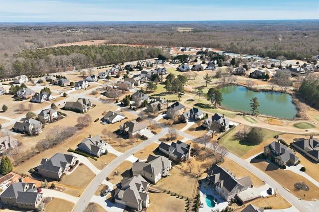 33 Baker Pond Court, Jefferson, GA 30549