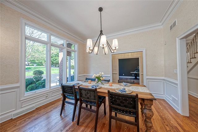 217 Pine Grove Ct, Marshall, PA 15005