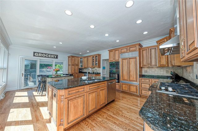 217 Pine Grove Ct, Marshall, PA 15005
