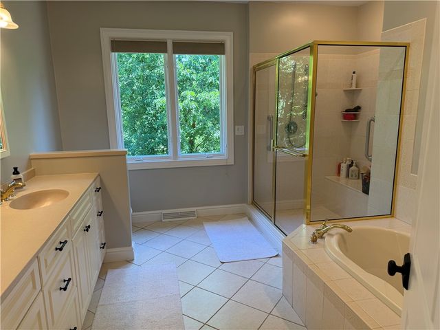217 Pine Grove Ct, Marshall, PA 15005