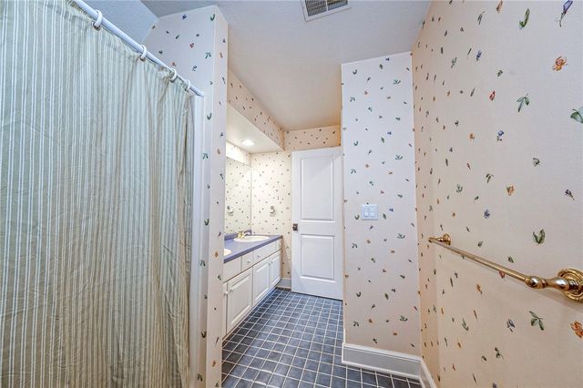 217 Pine Grove Ct, Marshall, PA 15005