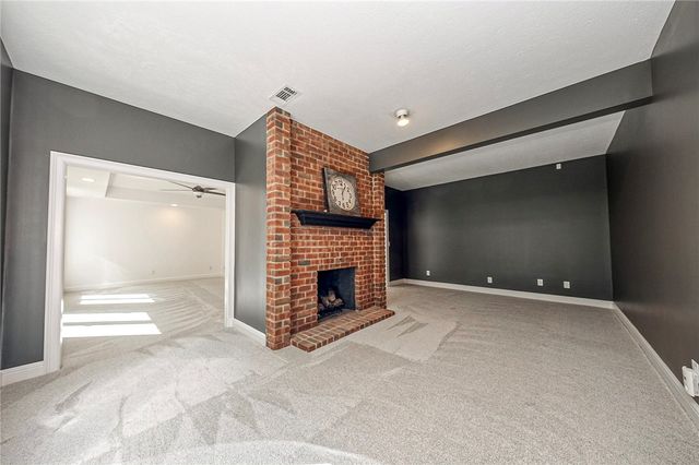 217 Pine Grove Ct, Marshall, PA 15005