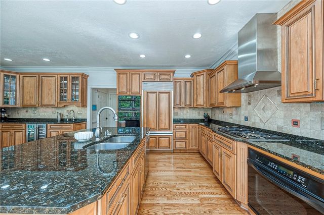 217 Pine Grove Ct, Marshall, PA 15005