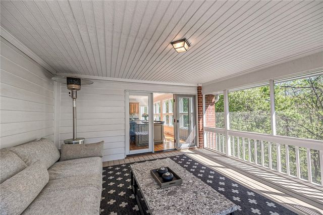 217 Pine Grove Ct, Marshall, PA 15005