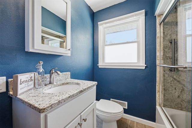 2906 Russell Drive NE, Cedar Rapids, IA 52402