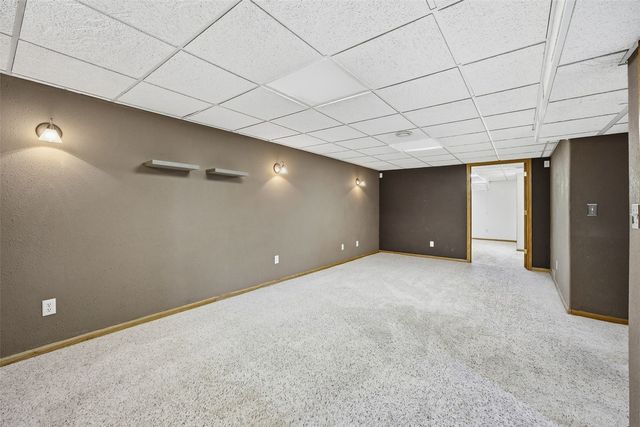 2906 Russell Drive NE, Cedar Rapids, IA 52402
