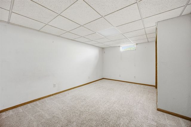 2906 Russell Drive NE, Cedar Rapids, IA 52402