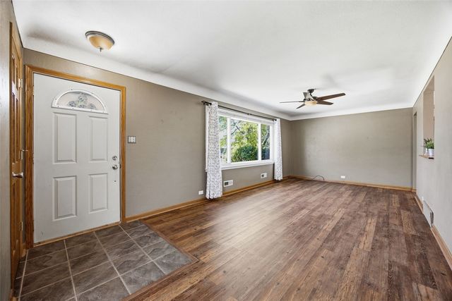 2906 Russell Drive NE, Cedar Rapids, IA 52402