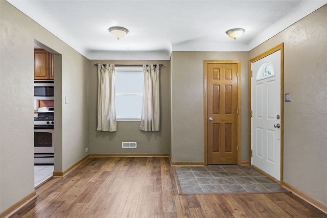 2906 Russell Drive NE, Cedar Rapids, IA 52402