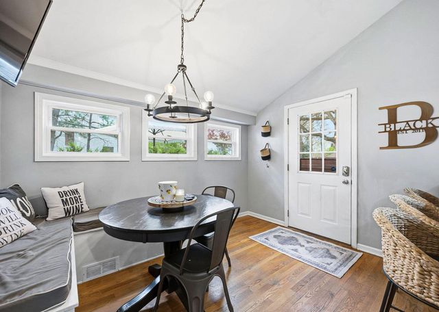 2808 E Broad Street, Bexley, OH 43209