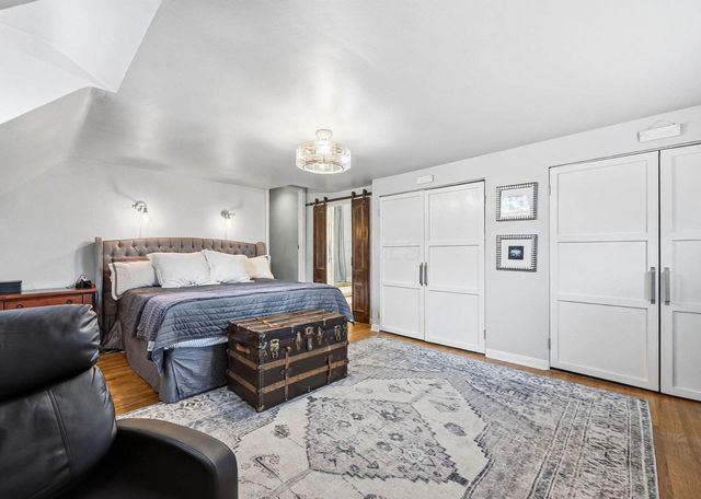 2808 E Broad Street, Bexley, OH 43209