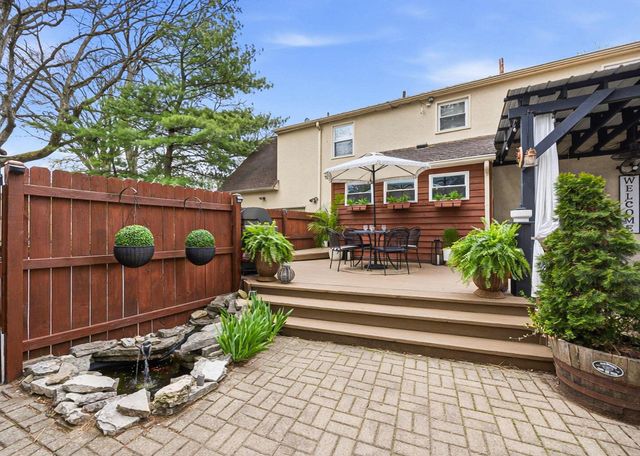 2808 E Broad Street, Bexley, OH 43209
