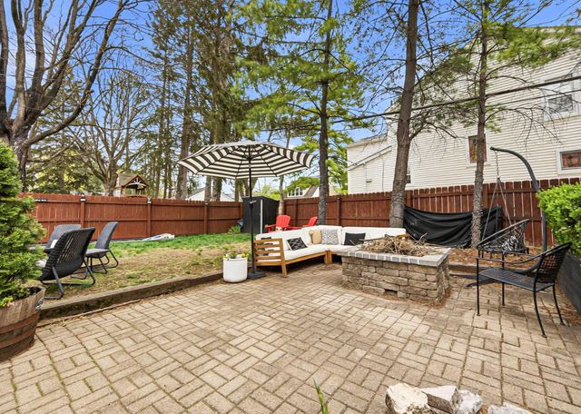 2808 E Broad Street, Bexley, OH 43209
