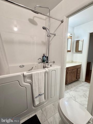 711 APPLETREE CT, Claymont, DE 19703