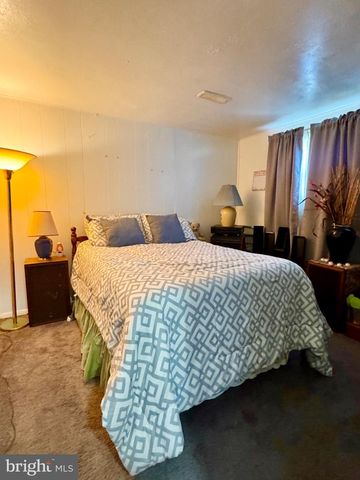 711 APPLETREE CT, Claymont, DE 19703