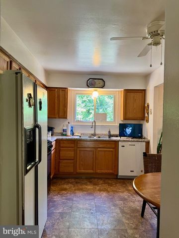711 APPLETREE CT, Claymont, DE 19703