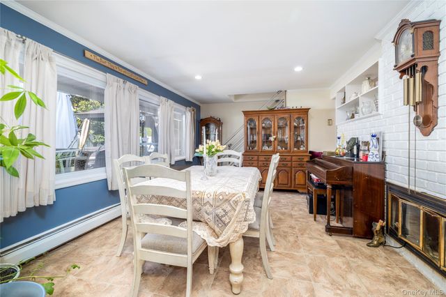 12 Link Lane, Hicksville, NY 11801