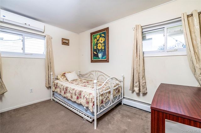 12 Link Lane, Hicksville, NY 11801