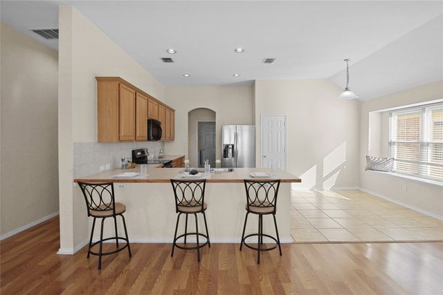 604 Brookbank Drive, Crowley, TX 76036