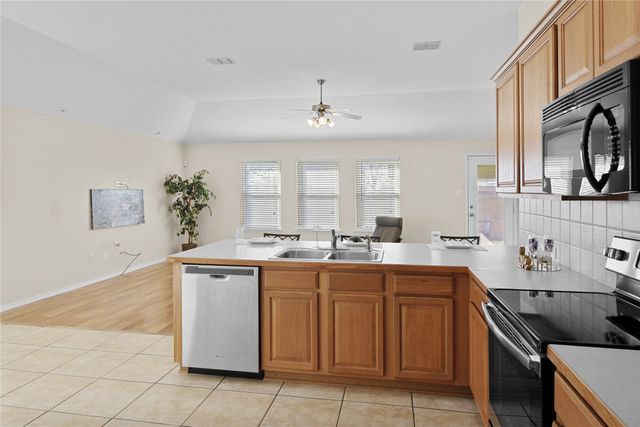 604 Brookbank Drive, Crowley, TX 76036