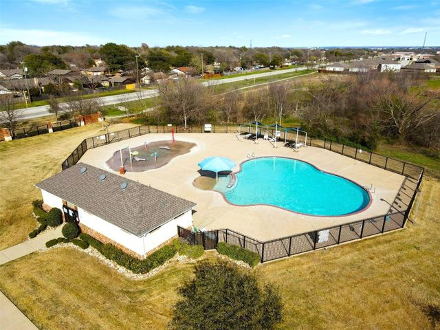 604 Brookbank Drive, Crowley, TX 76036