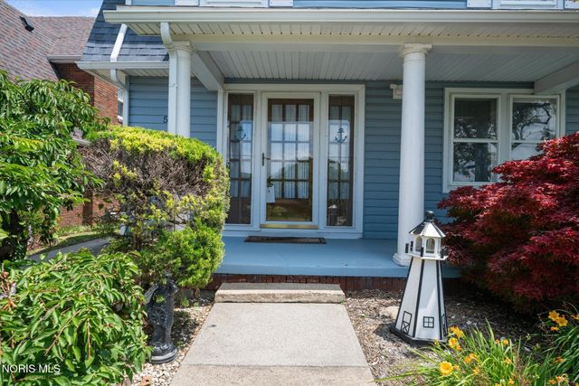 5020 Ottawa River Road, Toledo, OH 43611