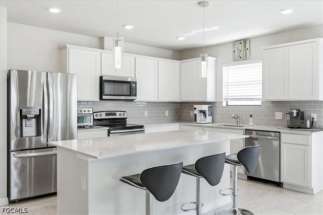 10761 Firebush CIR, North Fort Myers, FL 33917
