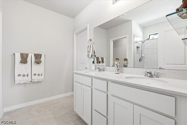 10761 Firebush CIR, North Fort Myers, FL 33917