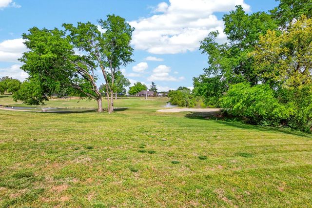 114 Fairways Dr, Hendersonville, TN 37075