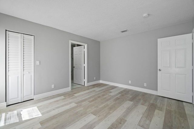 5213 Blueberry Hill Avenue, Lake Worth, FL 33463