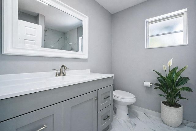 5213 Blueberry Hill Avenue, Lake Worth, FL 33463