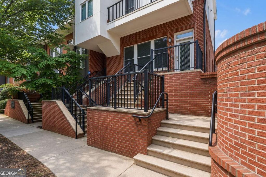 745 Fountainhead Lane NE 111, Atlanta, GA 30324