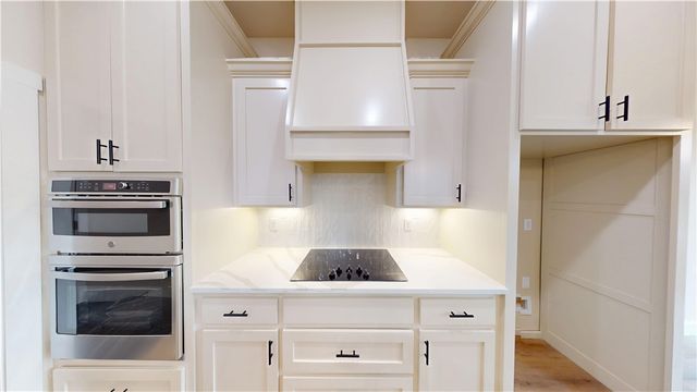 5 Butterwick Lane, Bella Vista, AR 72715