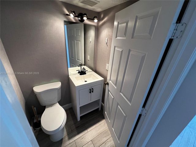 4954 Windward Way 1406, Dania Beach, FL 33312