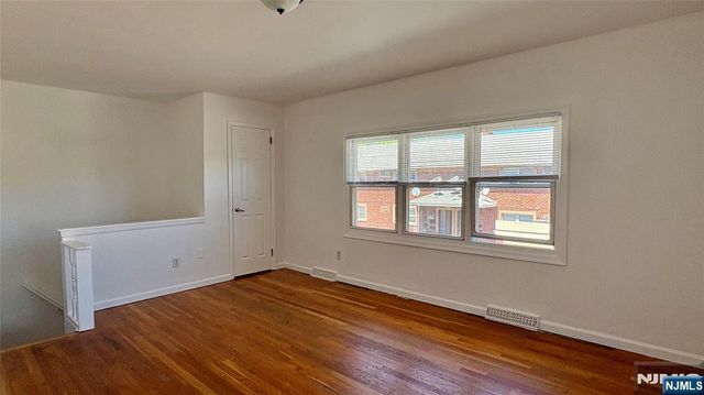 299 Main Street 2, Lodi, NJ 07644