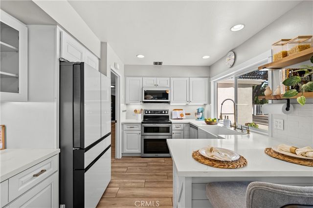 16624 Nearview, Canyon Country, CA 91387