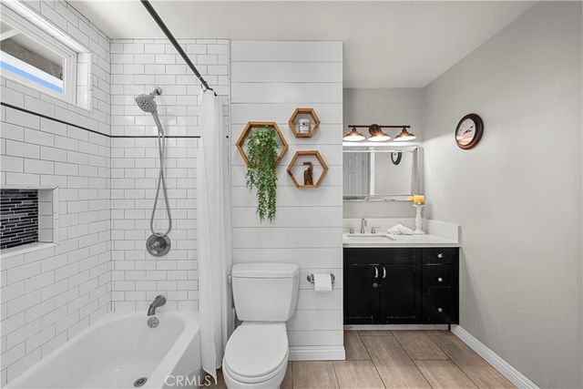 16624 Nearview, Canyon Country, CA 91387