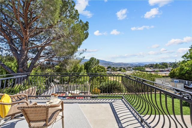 16624 Nearview, Canyon Country, CA 91387