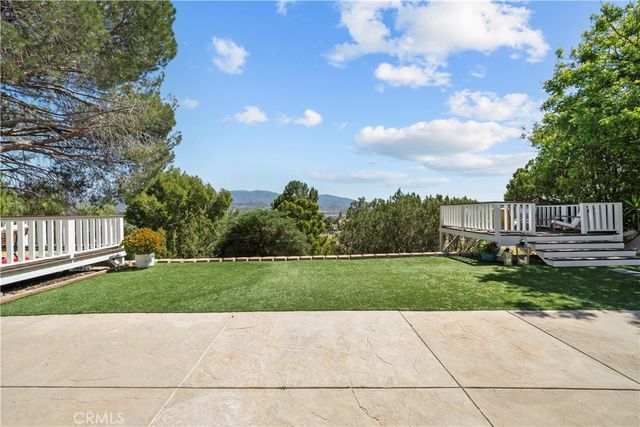 16624 Nearview, Canyon Country, CA 91387