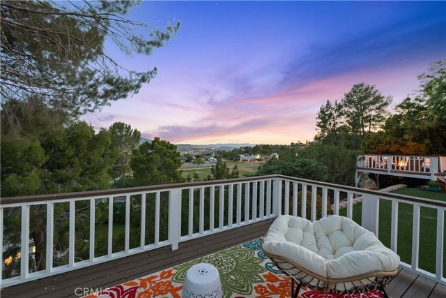 16624 Nearview, Canyon Country, CA 91387