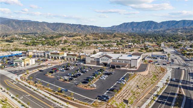 16624 Nearview, Canyon Country, CA 91387