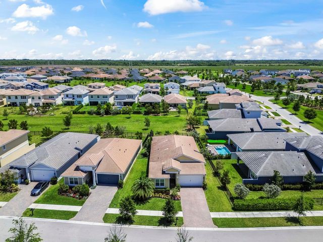1338 Harvester Crossing, Loxahatchee, FL 33470