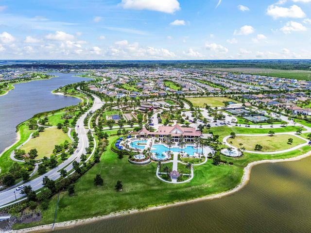 1338 Harvester Crossing, Loxahatchee, FL 33470