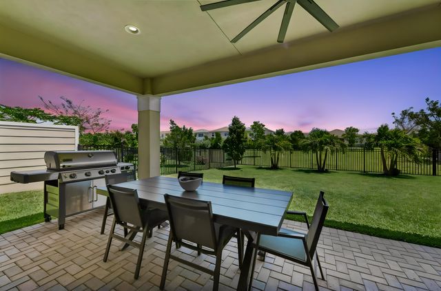 1338 Harvester Crossing, Loxahatchee, FL 33470