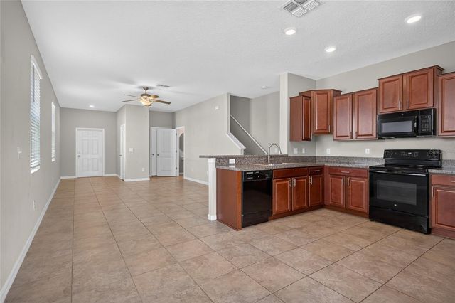 7617 GINGER LILY COURT, Tampa, FL 33619