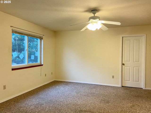 405 S WAHANNA Rd, Seaside, OR 97138