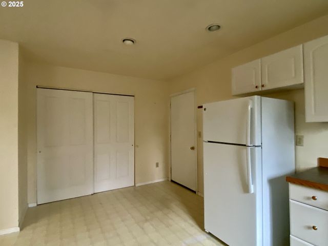 405 S WAHANNA Rd, Seaside, OR 97138