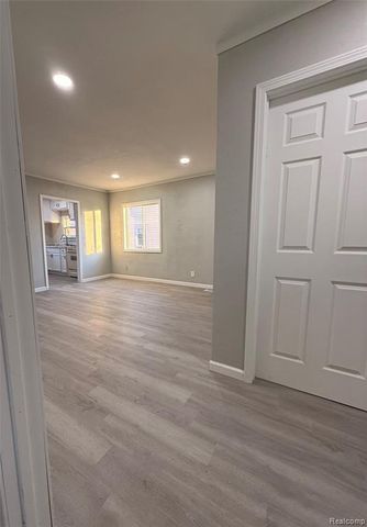 1217 Barney Avenue, Flint, MI 48503